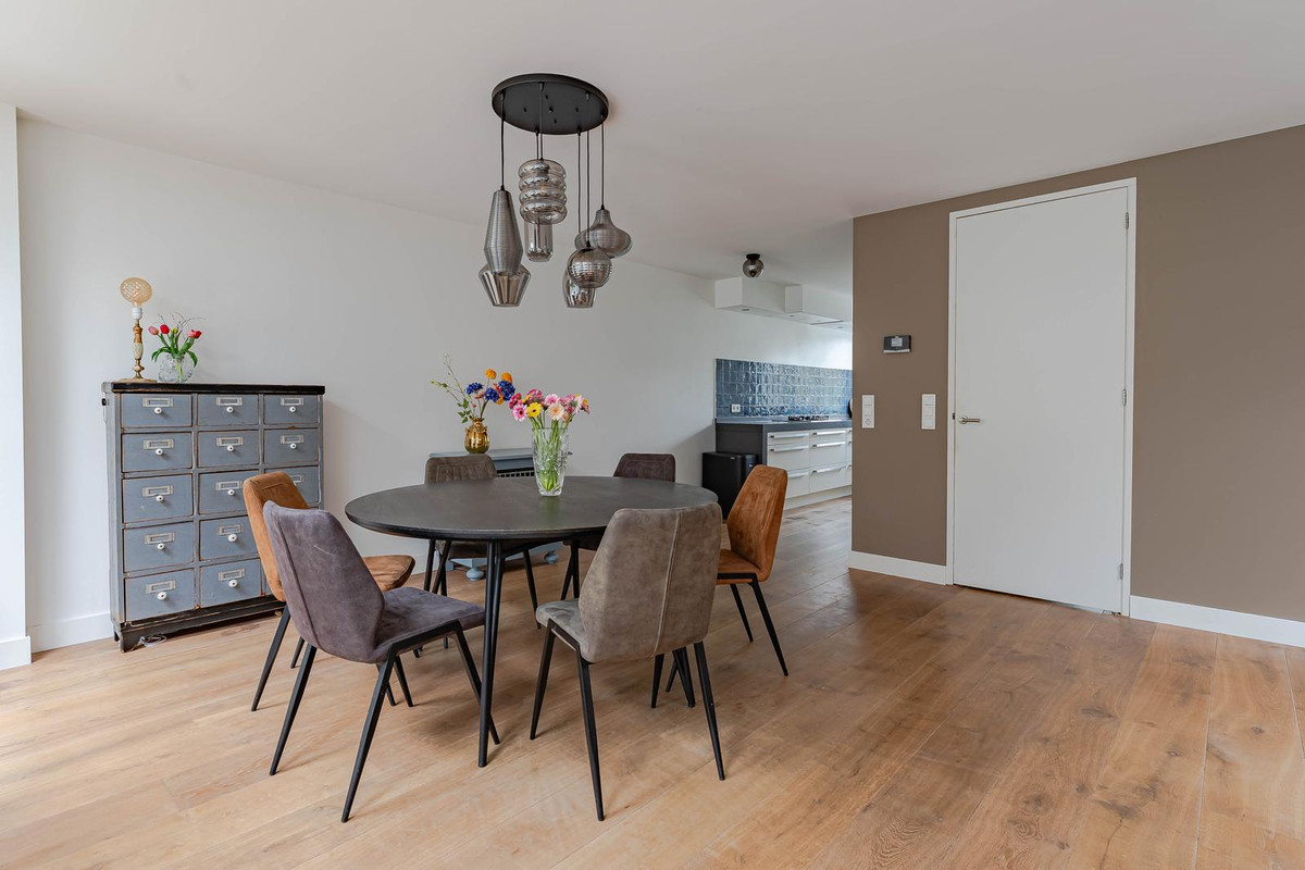 Tussenwoning te koop: Valkenburgerlaan 30, Boskoop