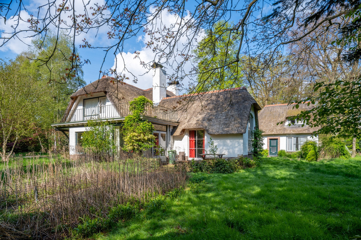 Vrijstaande woning te koop: Enschedesestraat 311, Hengelo
