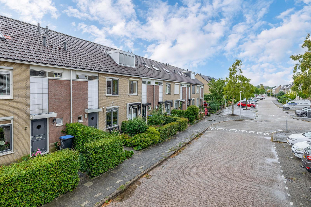 Tussenwoning te koop: Chopinstraat 4, Barendrecht