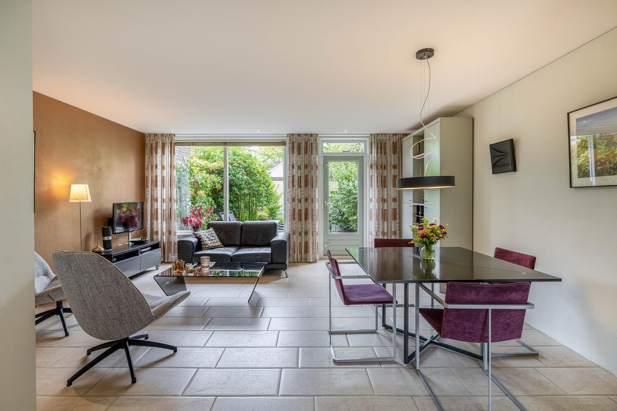 Tussenwoning te koop: Chopinstraat 4, Barendrecht