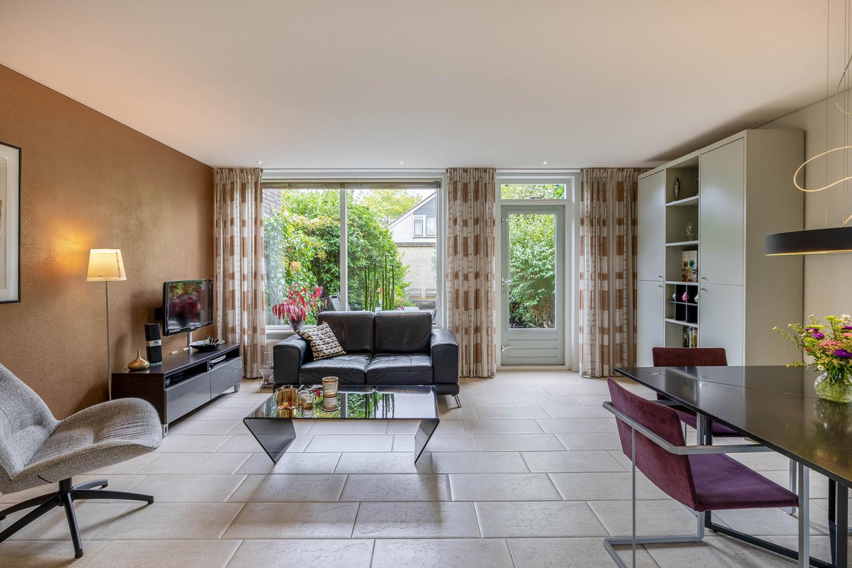 Tussenwoning te koop: Chopinstraat 4, Barendrecht