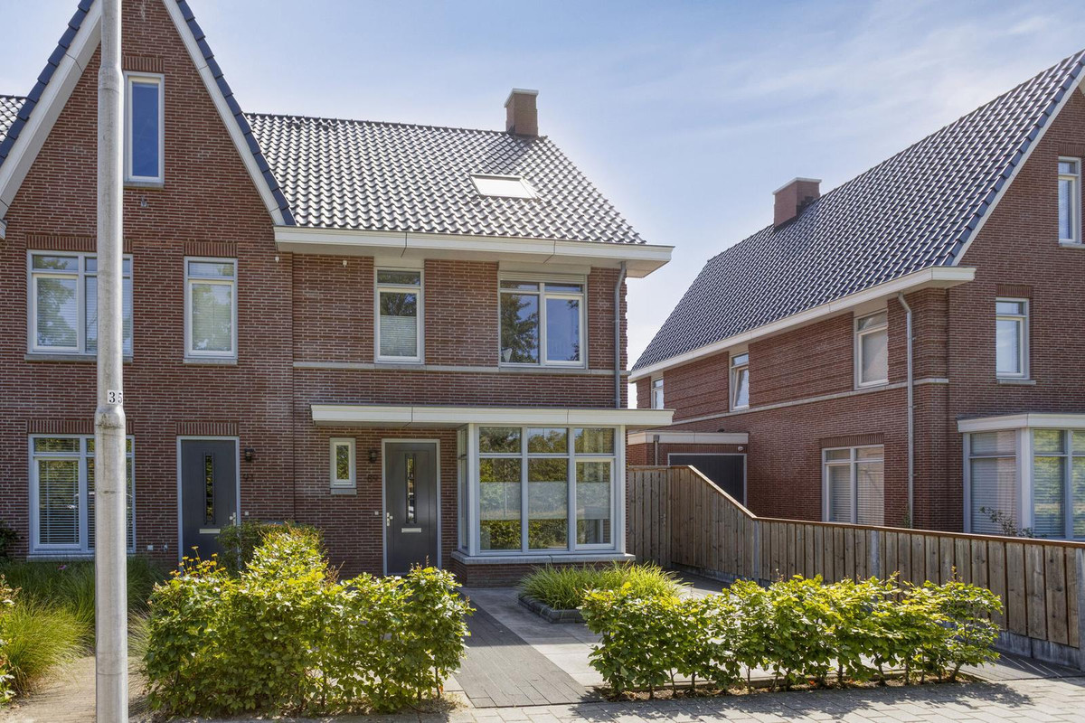 Hoekwoning te koop: Willy den Oudenstraat 89, Tilburg