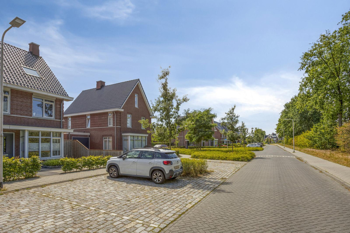 Hoekwoning te koop: Willy den Oudenstraat 89, Tilburg