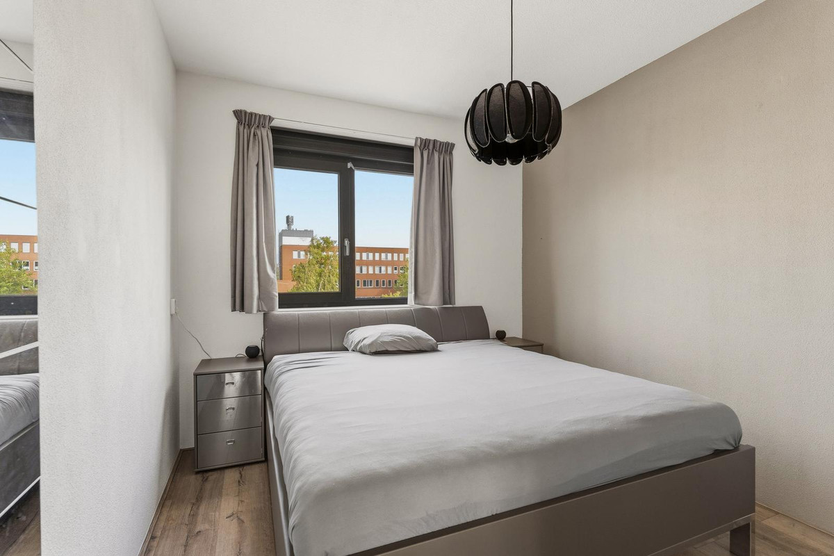 Appartement te koop: Makassarhof 10, Almere