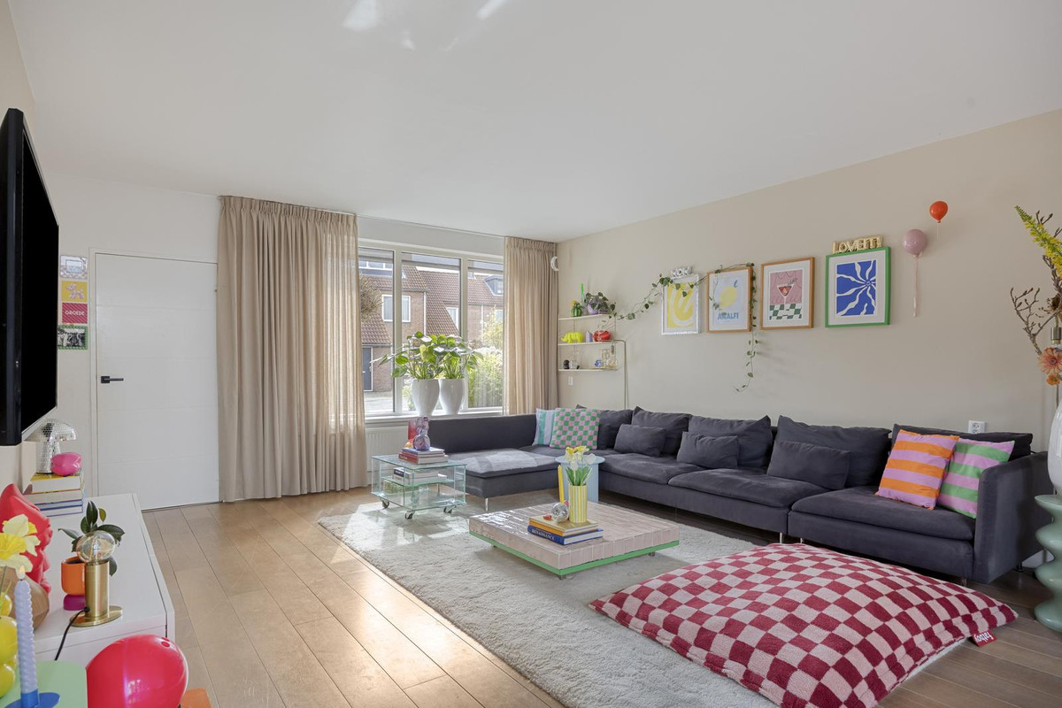 Tussenwoning te koop: Mark 10, Tilburg