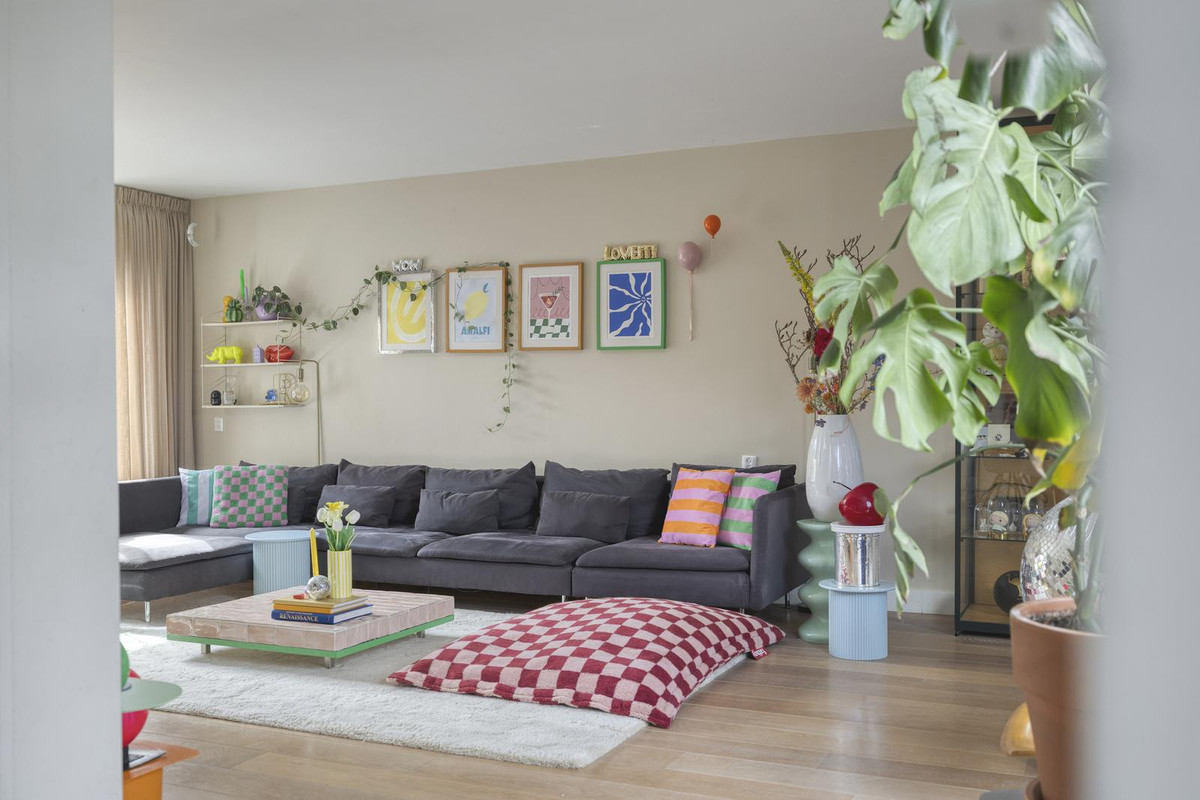 Tussenwoning te koop: Mark 10, Tilburg