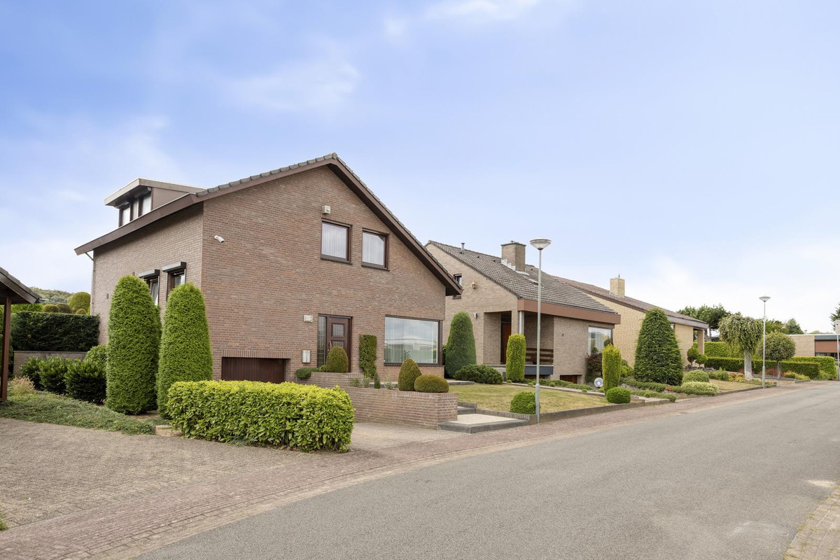 Vrijstaande woning te koop: Merelstraat 12, Spaubeek