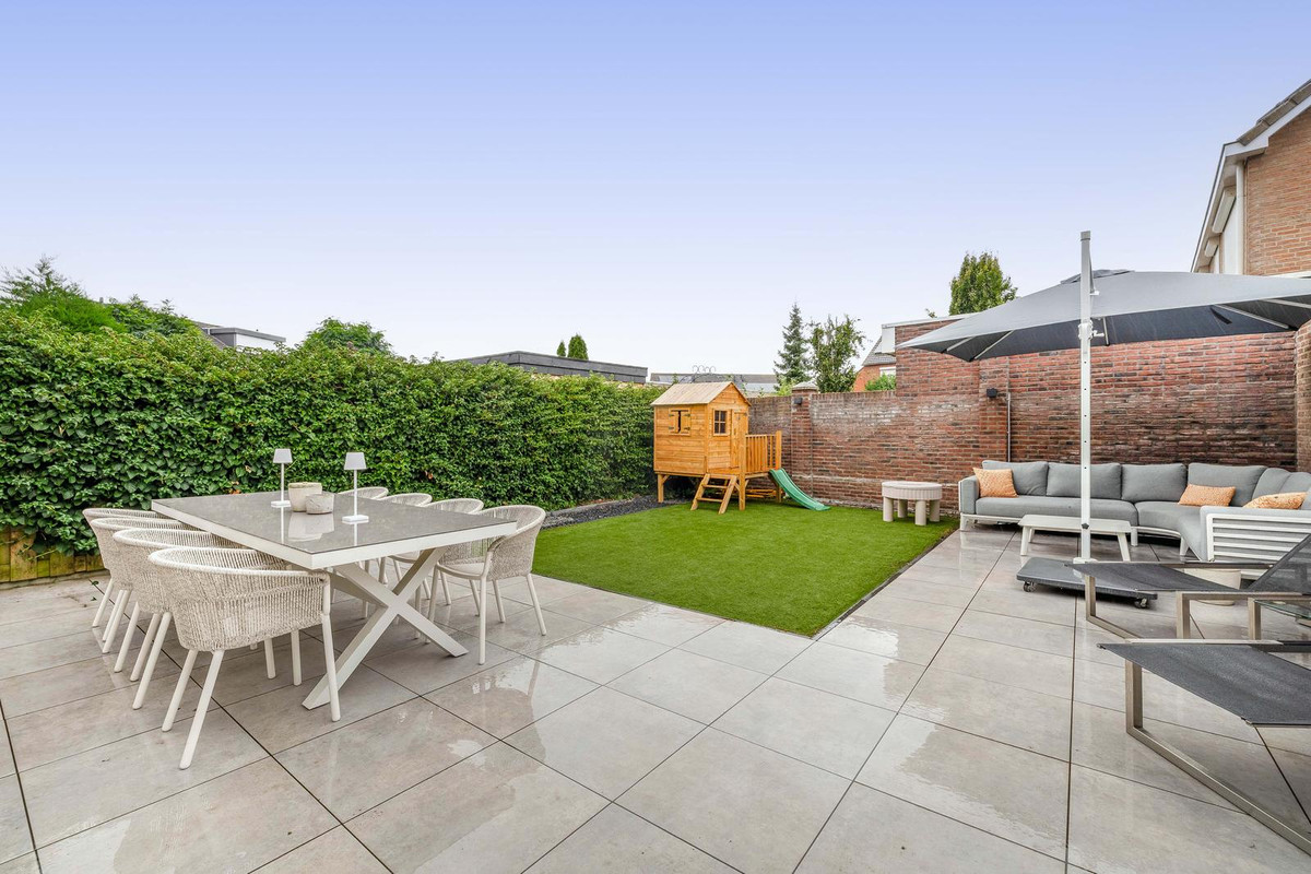 Tussenwoning te koop: Reuveltweg 64, Grubbenvorst