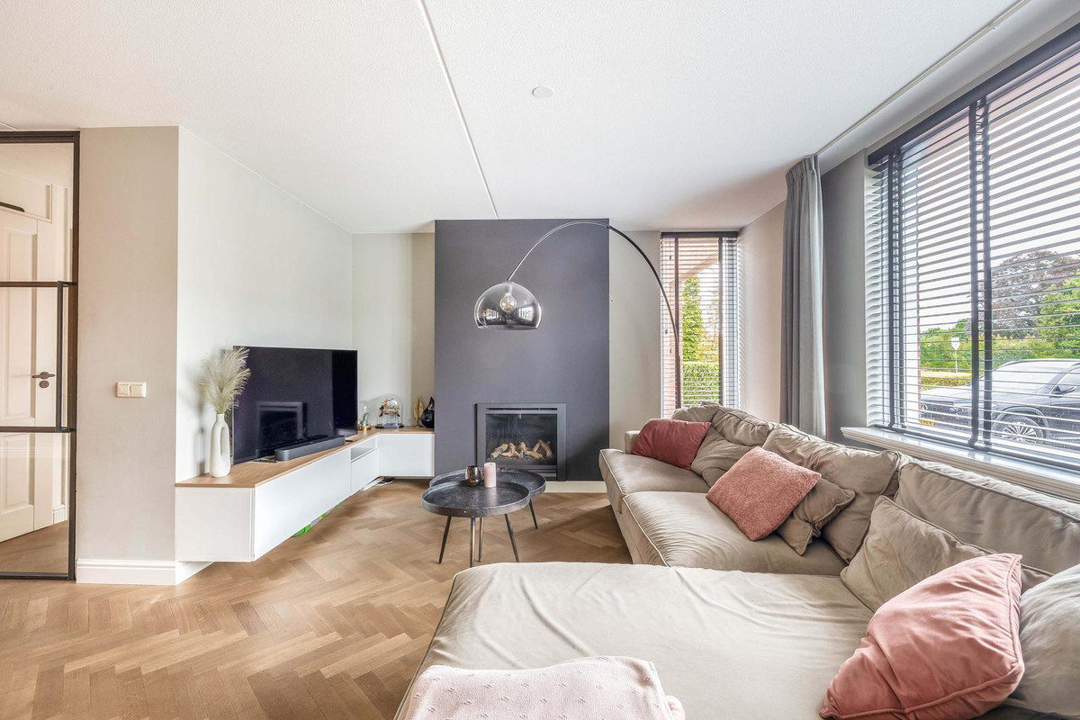 Tussenwoning te koop: Reuveltweg 64, Grubbenvorst
