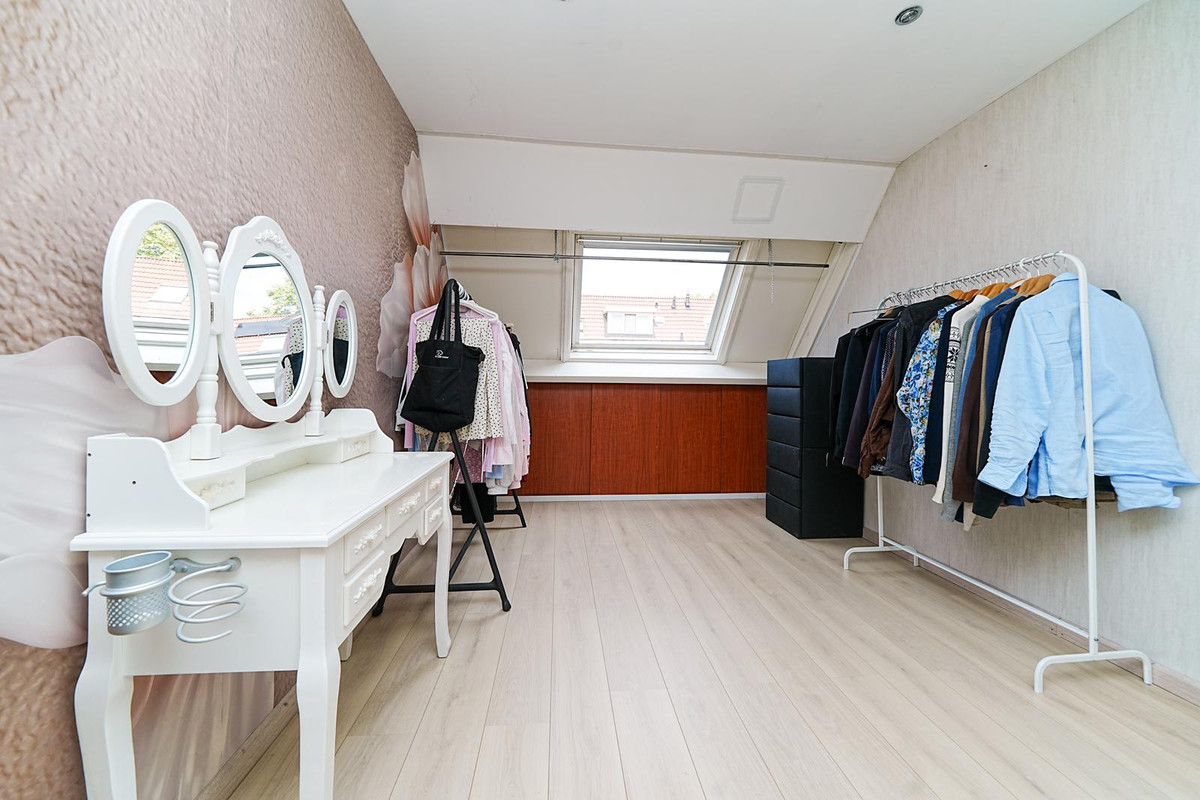Tussenwoning te koop: Molecatensingel 399, Rotterdam