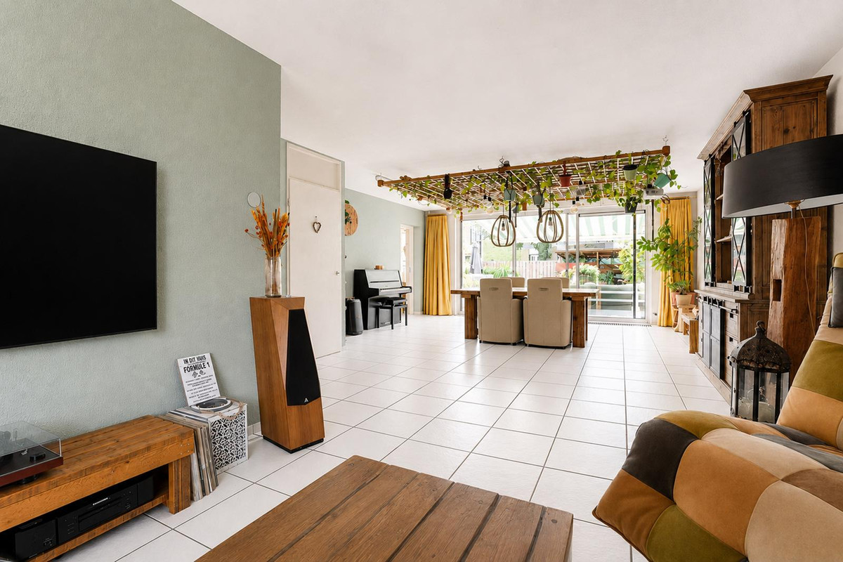 Tussenwoning te koop: Kuinder 6, Rotterdam