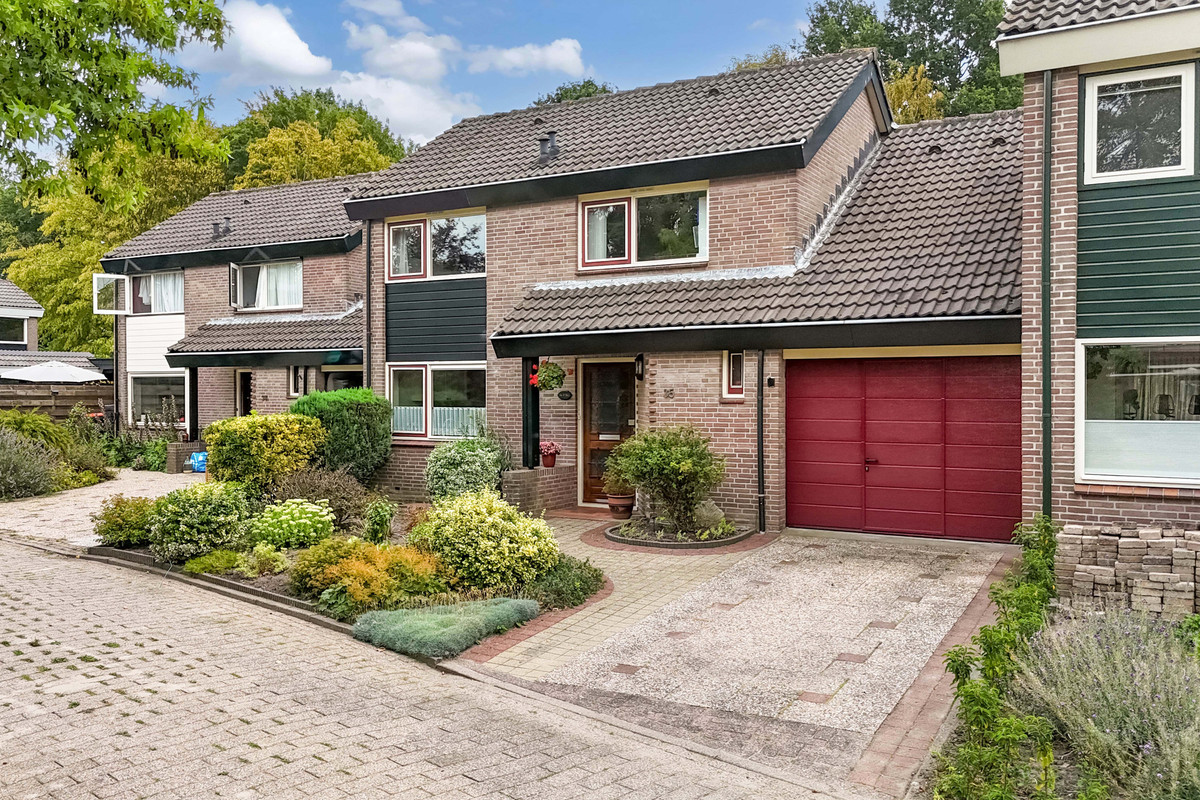 Tussenwoning te koop: Brik 35, Hoorn