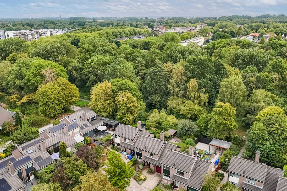 Tussenwoning te koop: Brik 35, Hoorn