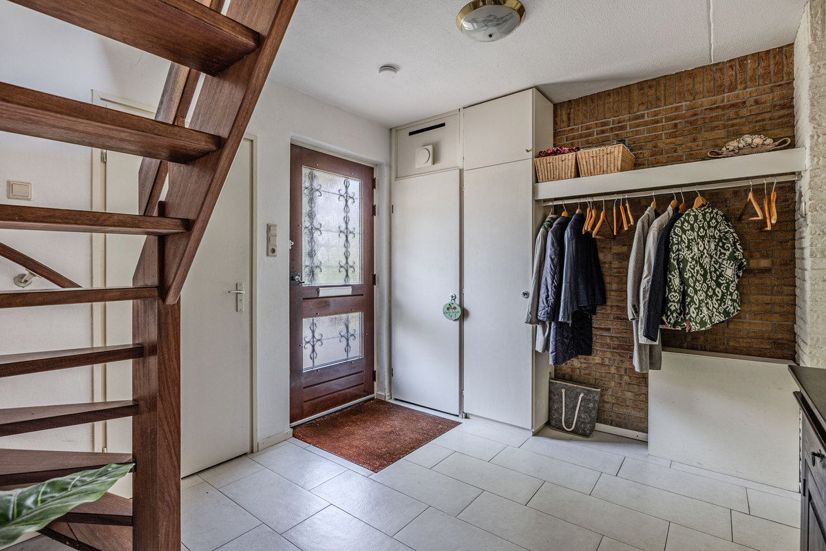 Tussenwoning te koop: Brik 35, Hoorn