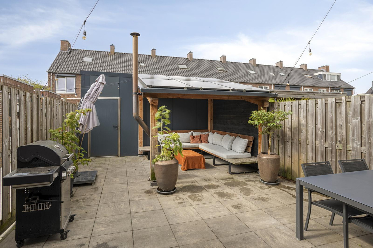 Tussenwoning te koop: Witte de Withstraat 4, 'S-Hertogenbosch