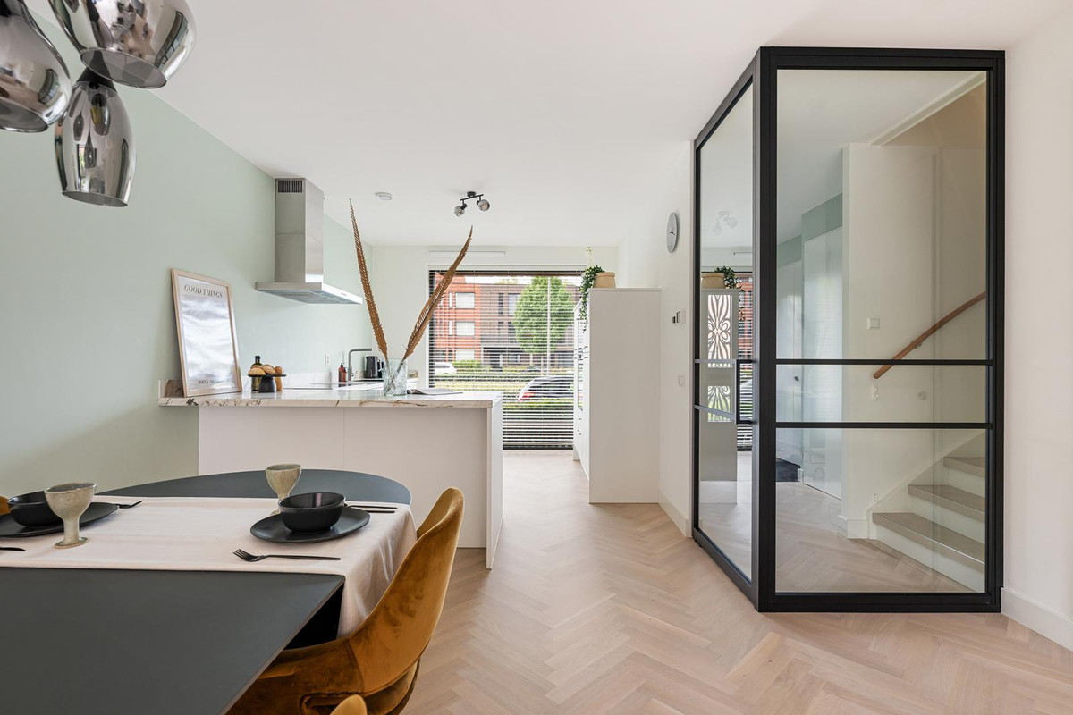 Tussenwoning te koop: Wandeloordlaan 24, Rotterdam
