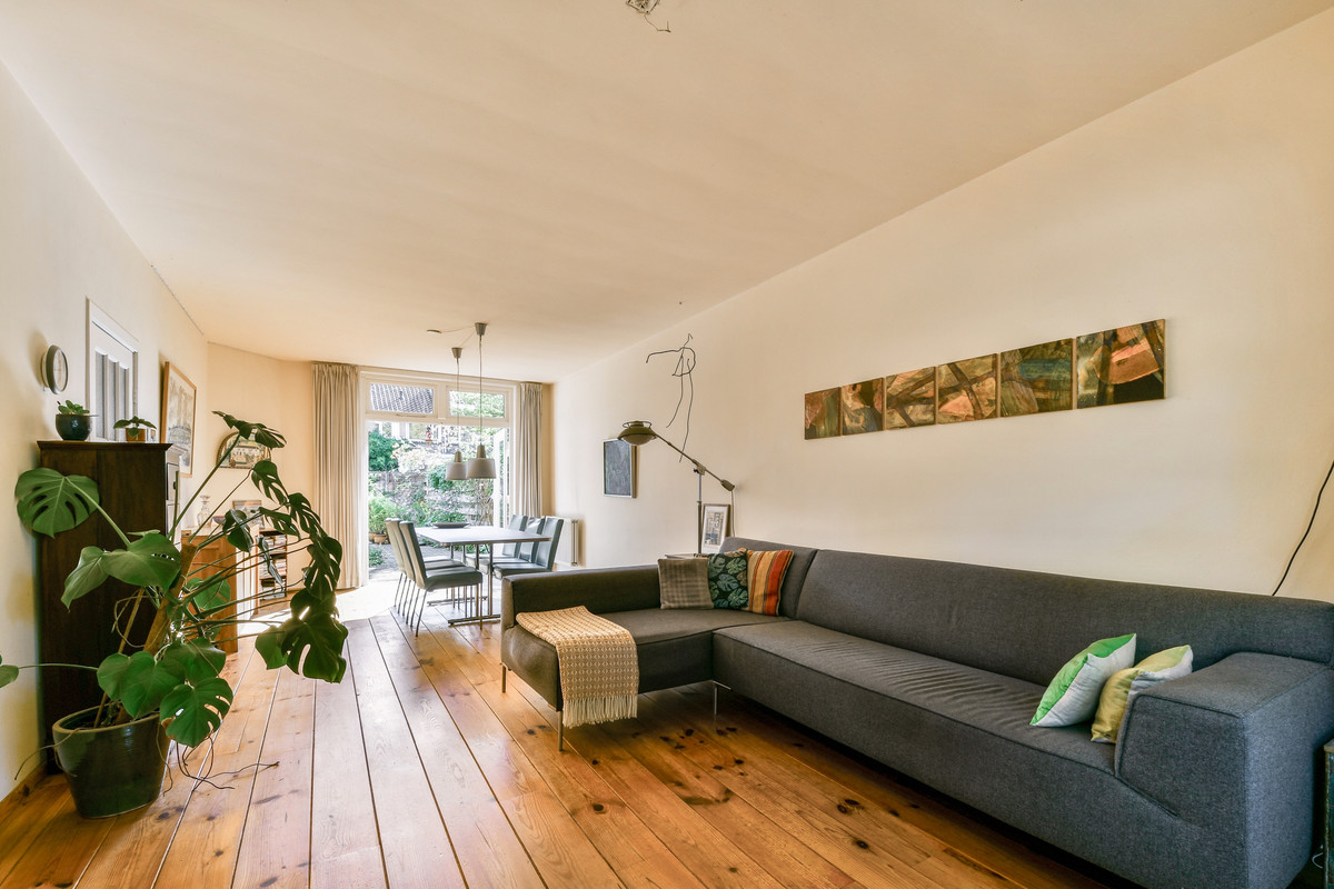 Tussenwoning te koop: Merwedekade 139, Utrecht