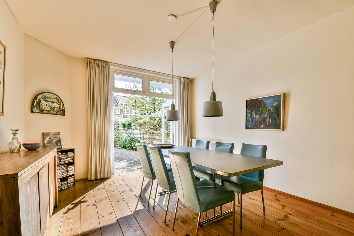 Tussenwoning te koop: Merwedekade 139, Utrecht