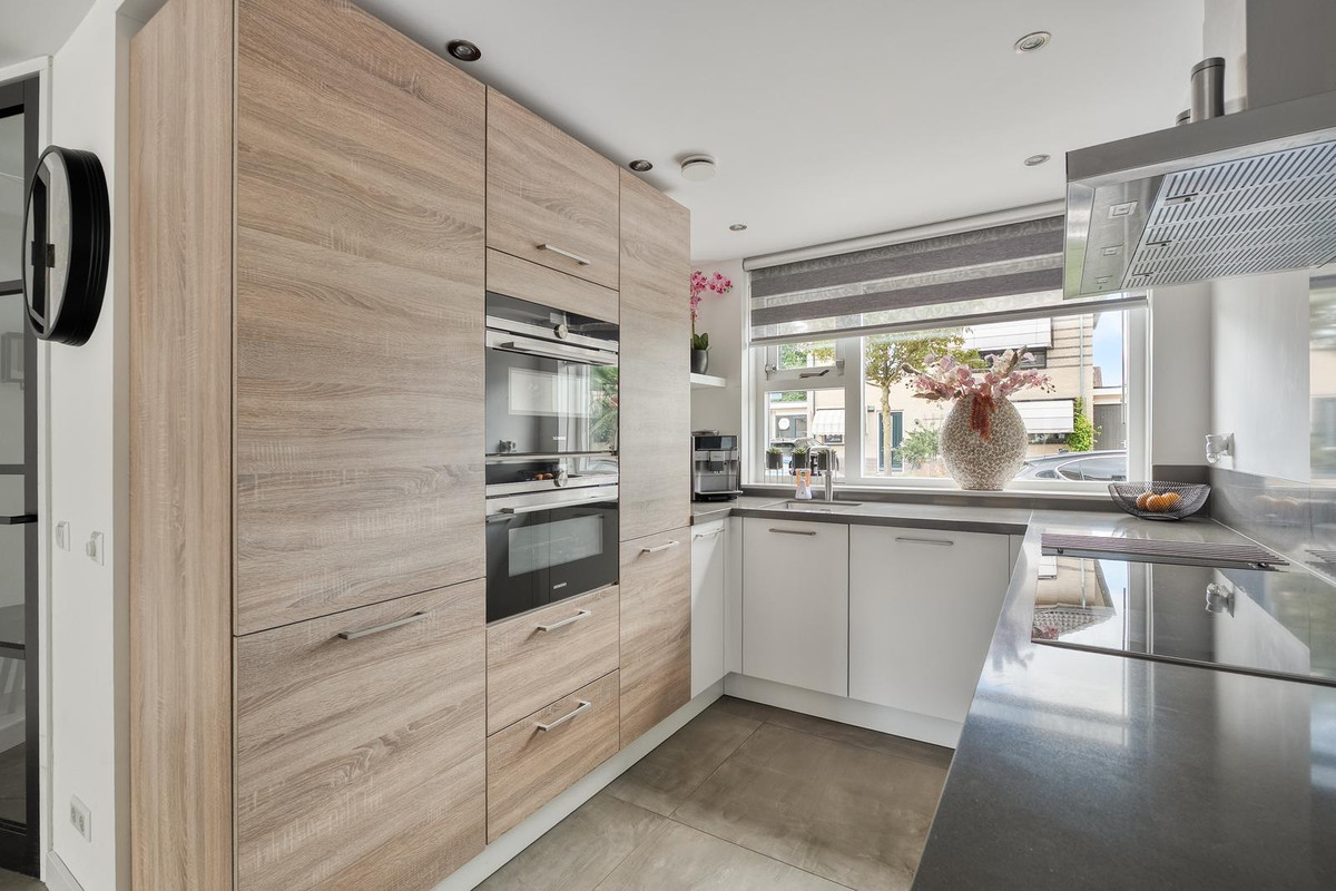 Hoekwoning te koop: Bezeel 40, Rhoon