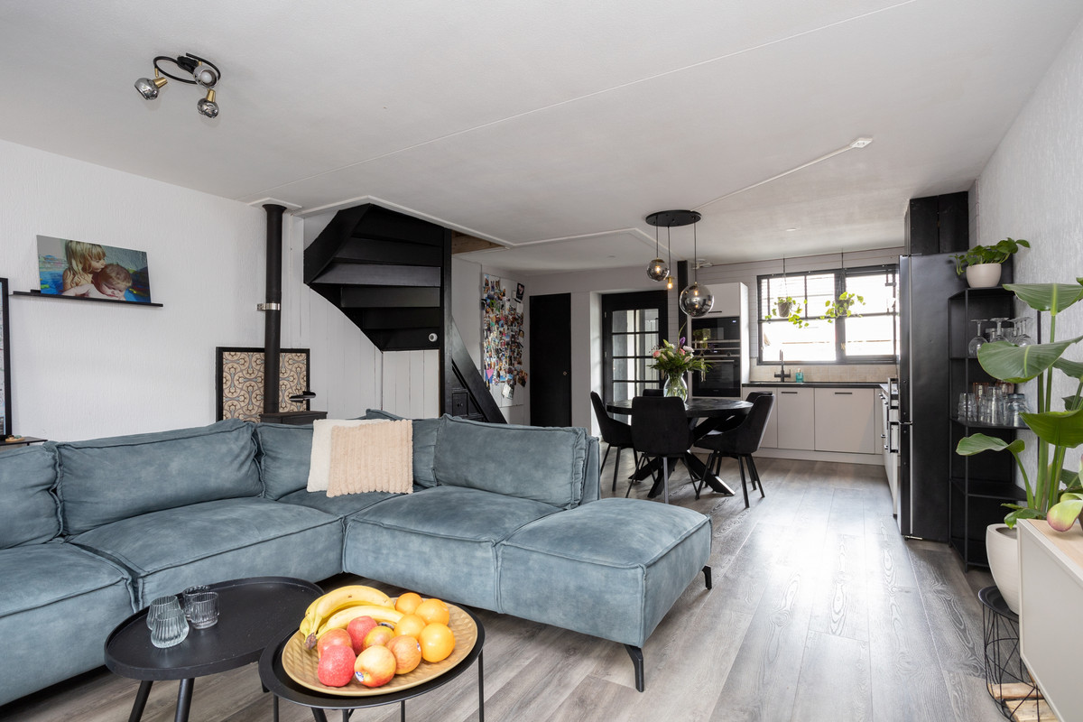 Tussenwoning te koop: Edelsteenweg 23, Berkel En Rodenrijs