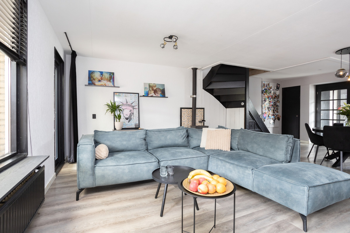 Tussenwoning te koop: Edelsteenweg 23, Berkel En Rodenrijs