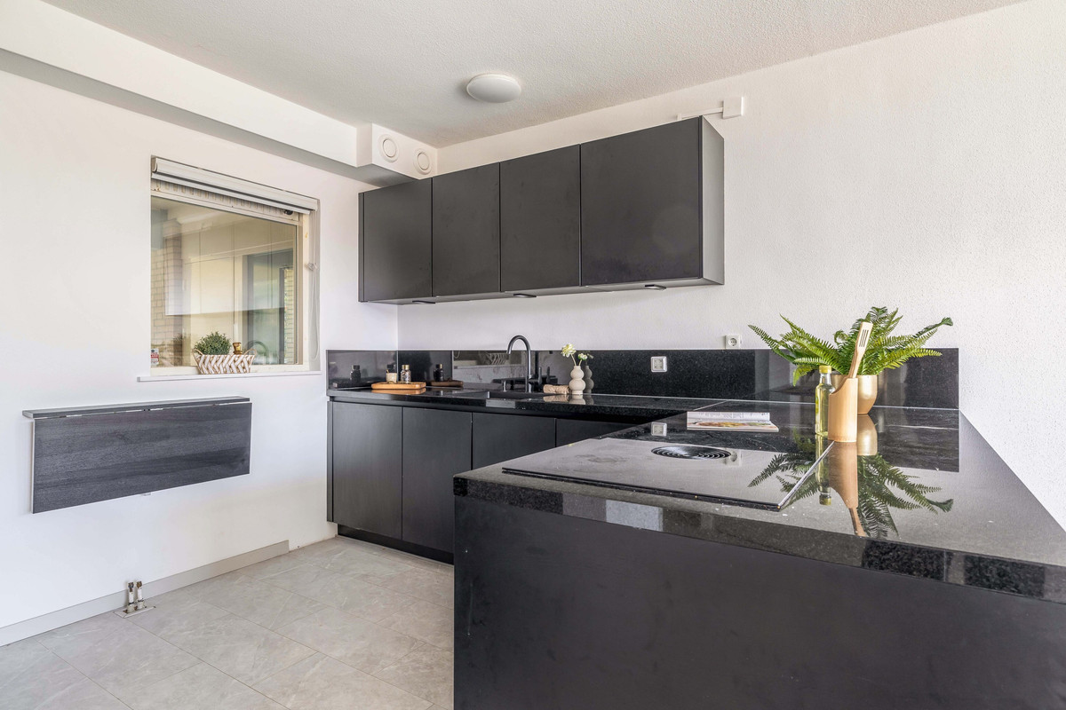 Appartement te koop: Henry Moorepassage 71, Capelle Aan Den Ijssel
