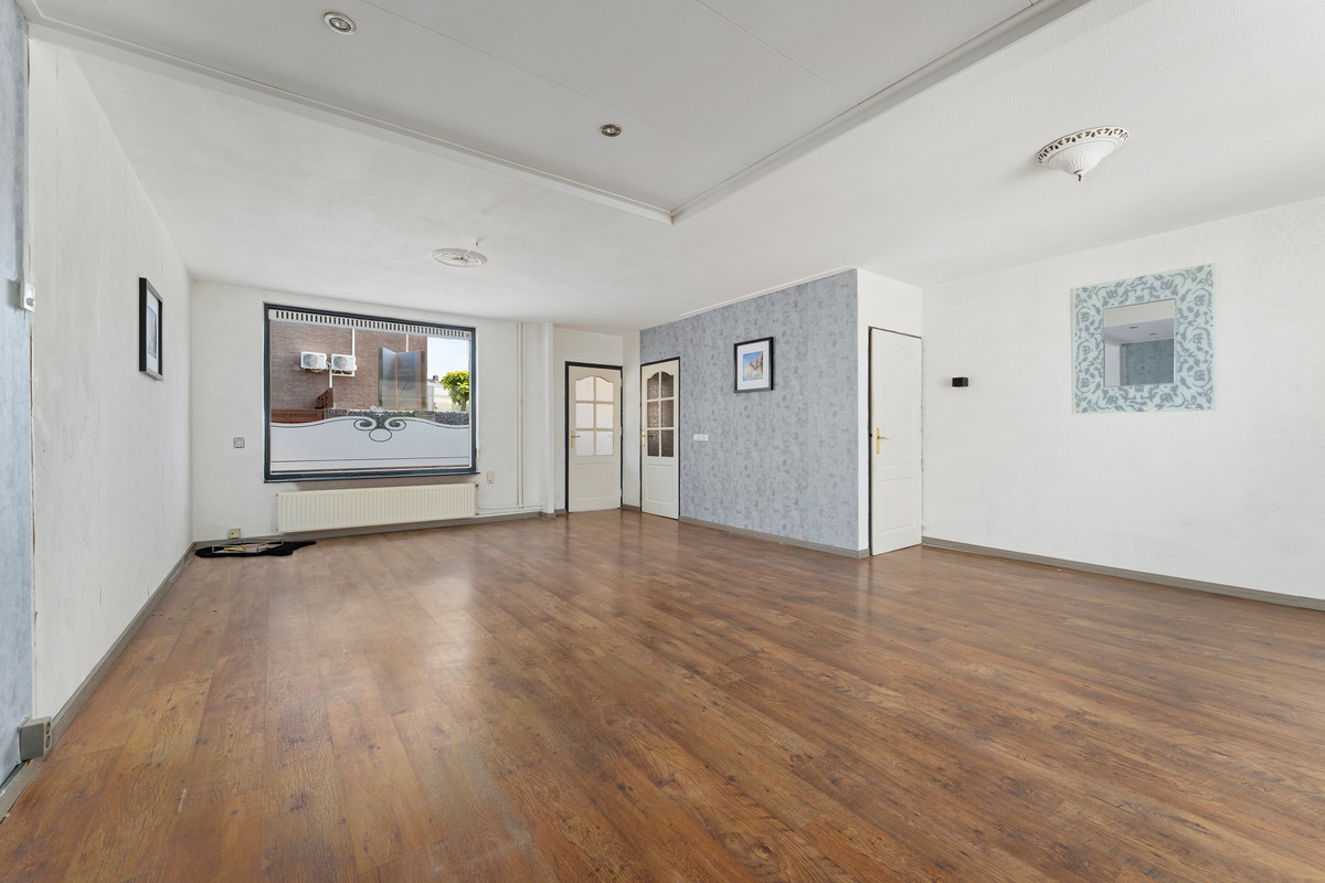 Tussenwoning te koop: Eemstraat 23, Heerlen