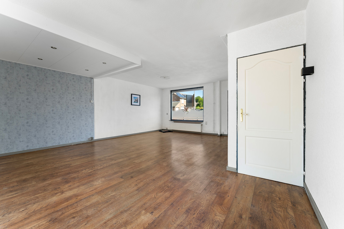 Tussenwoning te koop: Eemstraat 23, Heerlen