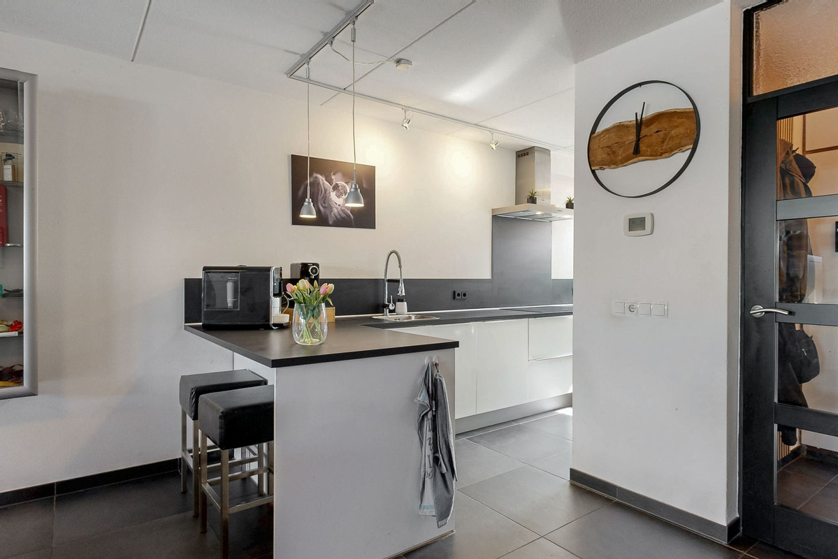 Tussenwoning te koop: Kloosterstraat 23, Geleen