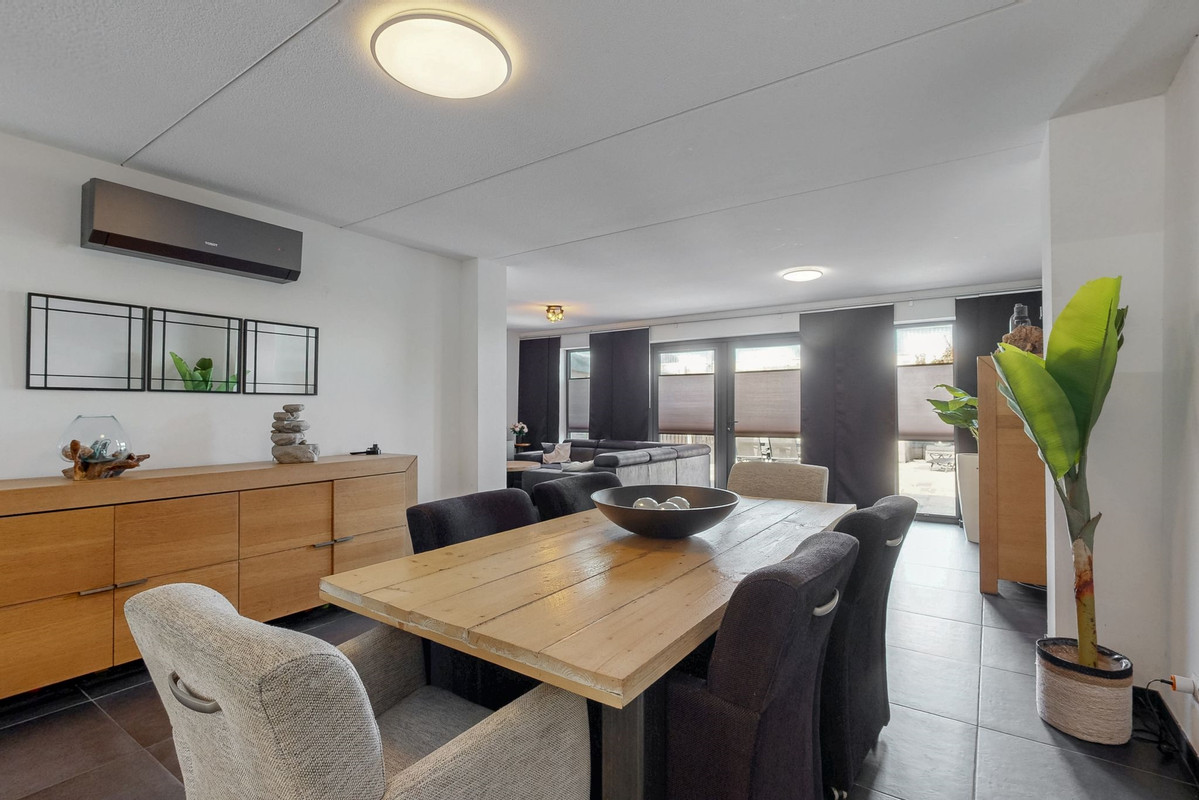 Tussenwoning te koop: Kloosterstraat 23, Geleen