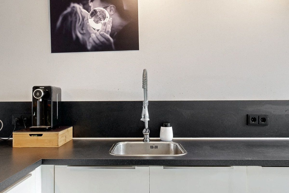Tussenwoning te koop: Kloosterstraat 23, Geleen