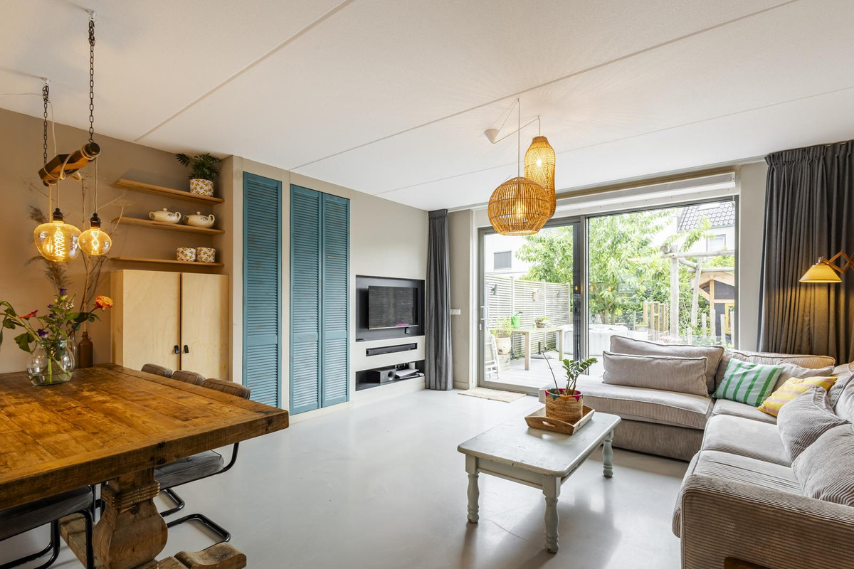 Tussenwoning te koop: Benedenveer 8, Sliedrecht