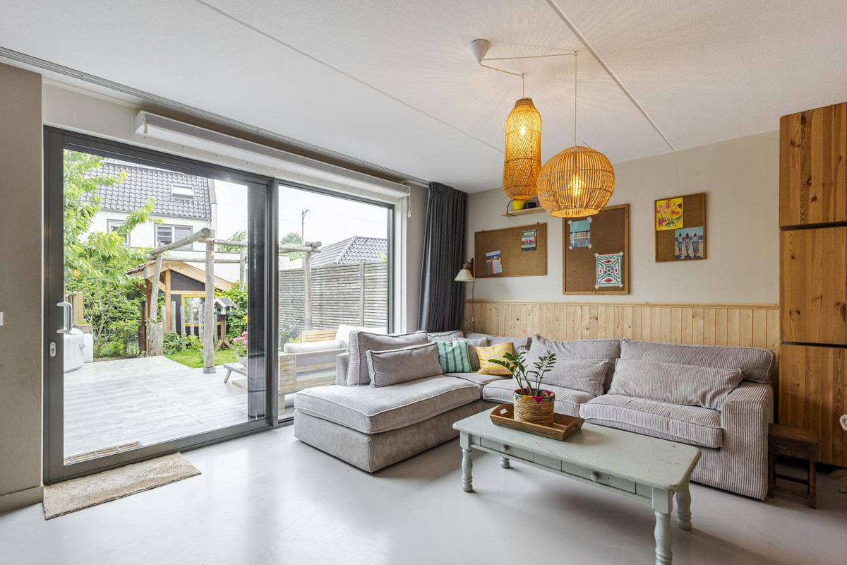 Tussenwoning te koop: Benedenveer 8, Sliedrecht