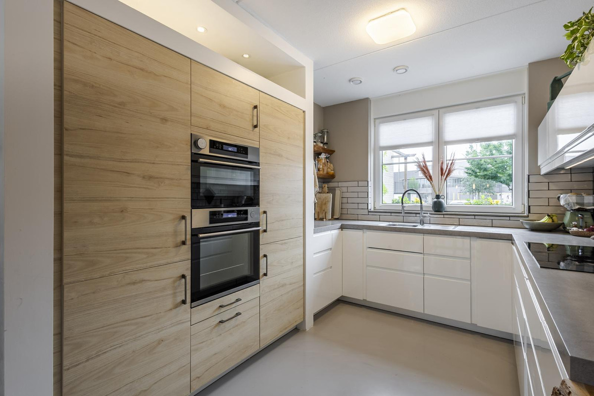 Tussenwoning te koop: Benedenveer 8, Sliedrecht