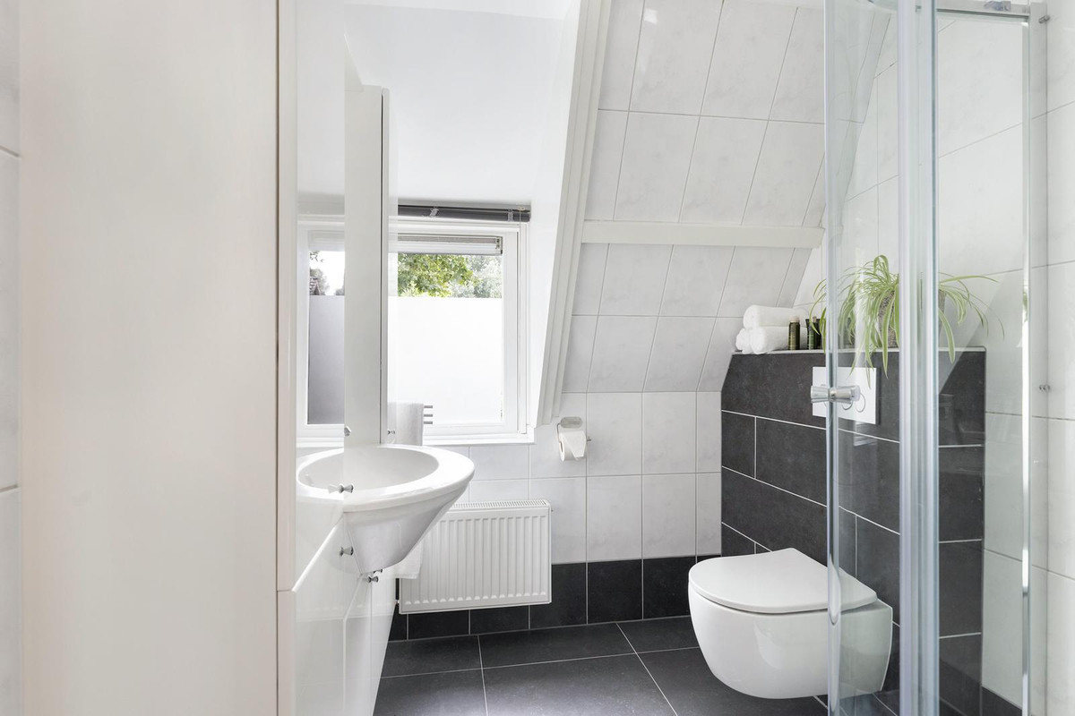 Hoekwoning te koop: Koninginneweg 245, Rotterdam