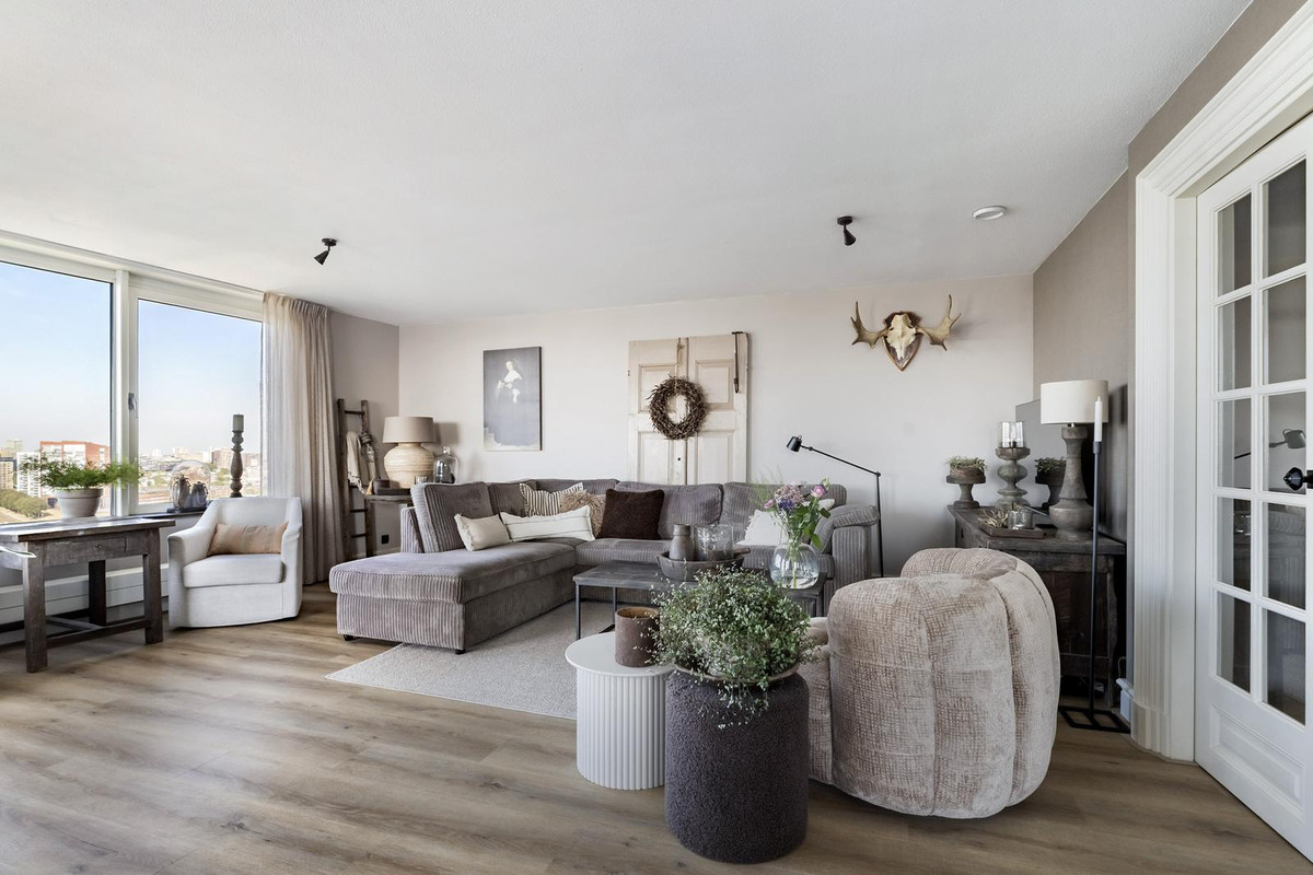 Appartement te koop: Charloisse Hoofd 83D, Rotterdam