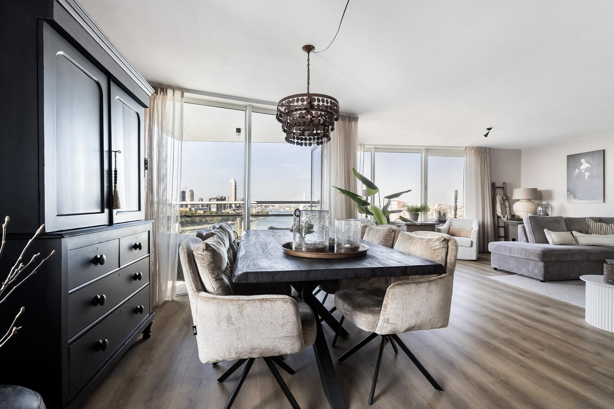 Appartement te koop: Charloisse Hoofd 83D, Rotterdam