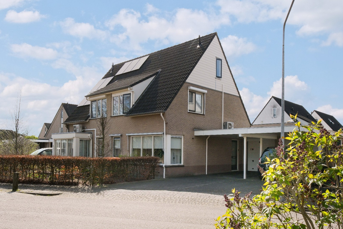 Tussenwoning te koop: De Taling 49, Almelo