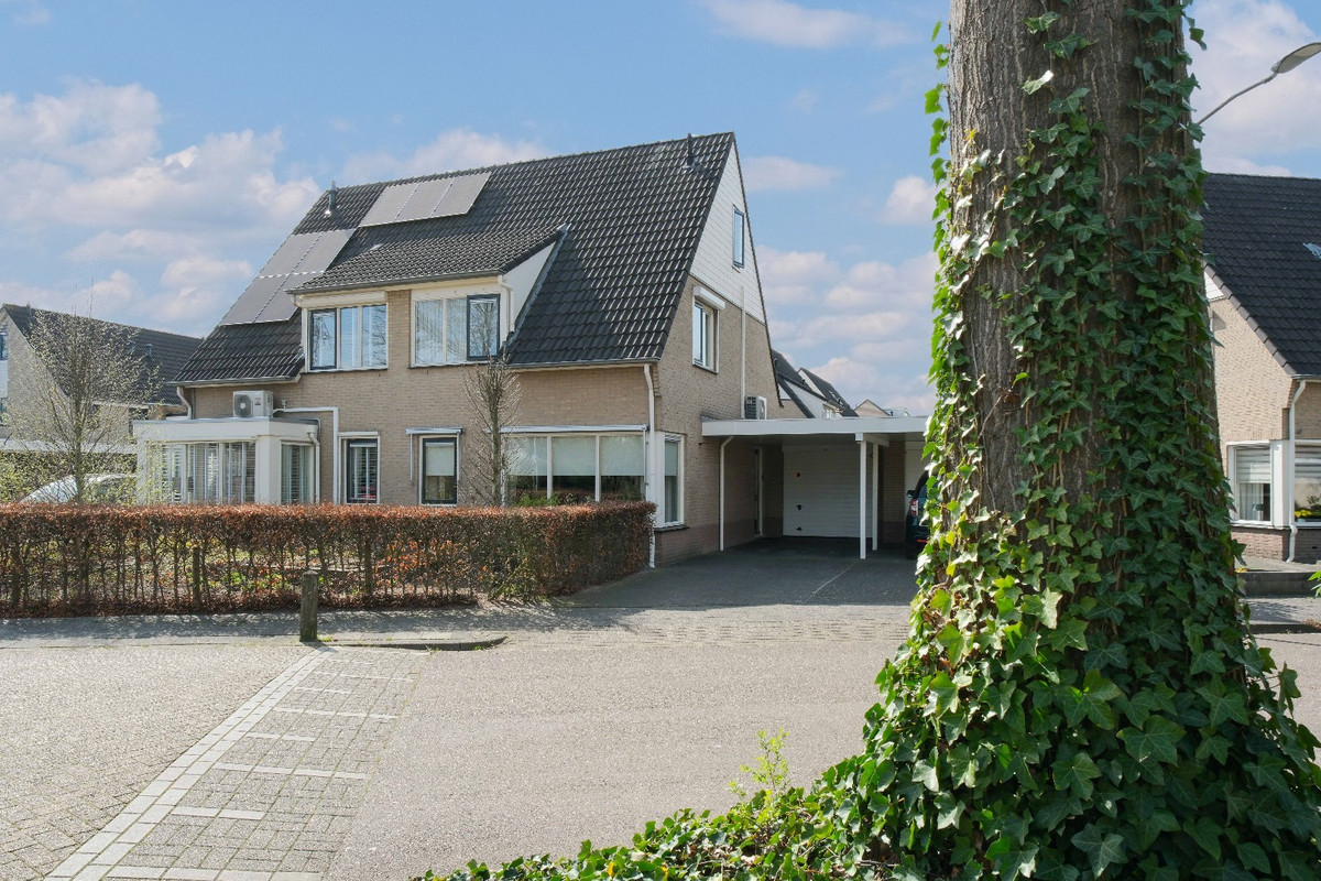 Tussenwoning te koop: De Taling 49, Almelo