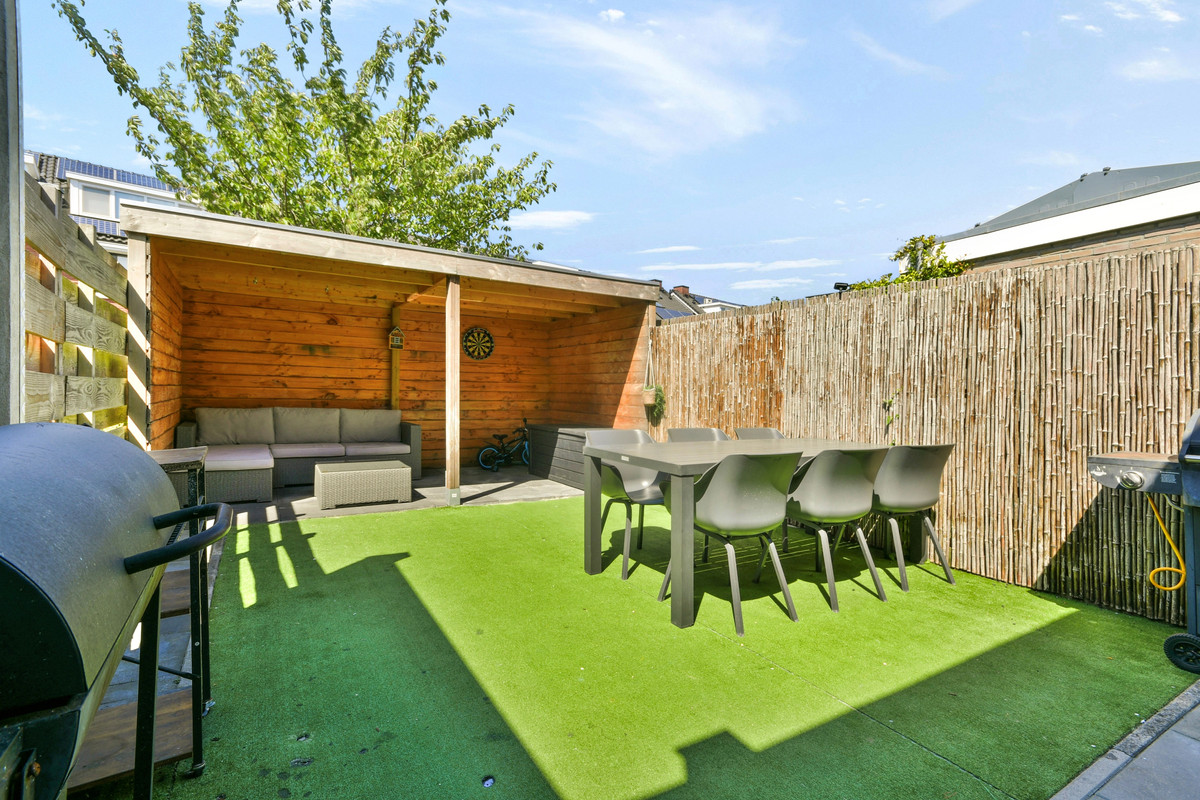 Hoekwoning te koop: Geweerstraat 3, Haarlem
