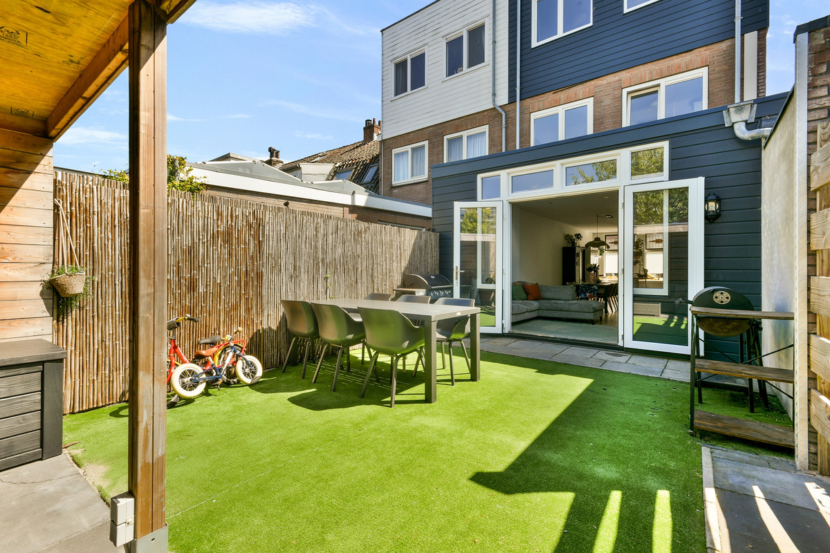 Hoekwoning te koop: Geweerstraat 3, Haarlem
