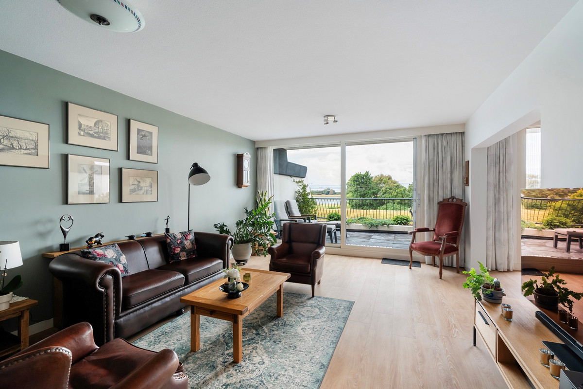 Appartement te koop: Nobeldreef 125, Maassluis