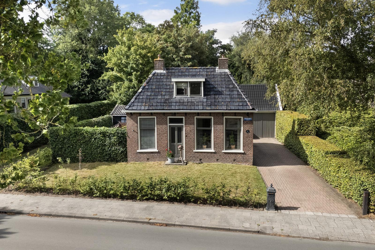 Vrijstaande woning te koop: Hearewei 4, Damwâld