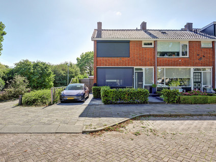 Mr. Treubstraat 5