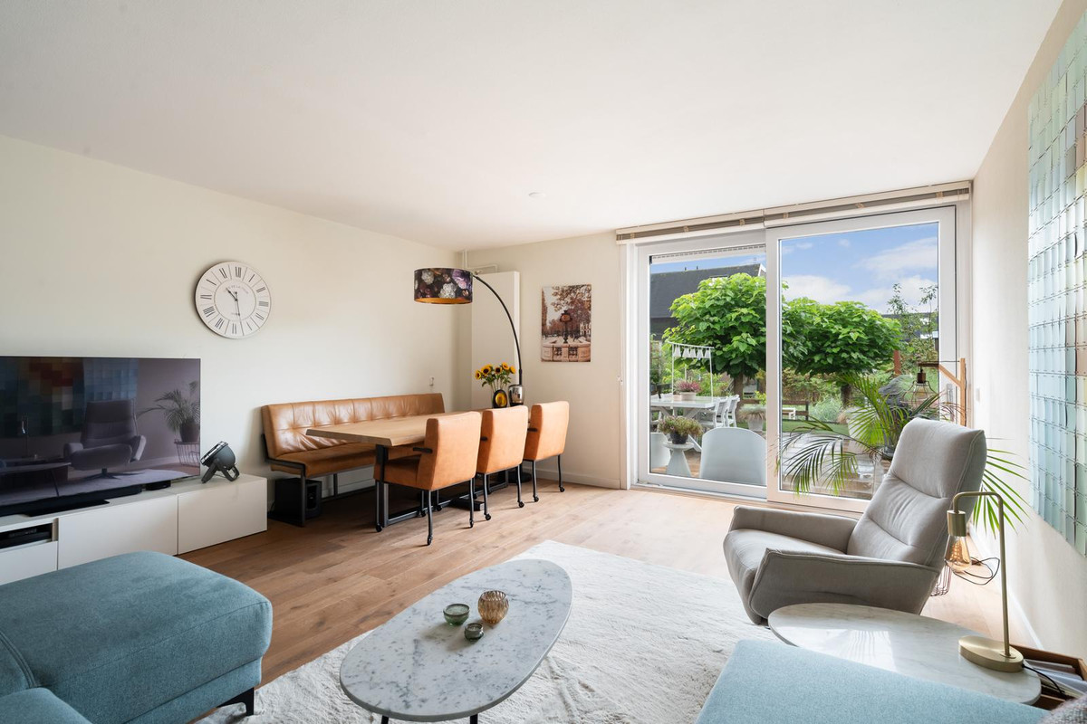 Tussenwoning te koop: Mendelssohnrode 39, Zoetermeer