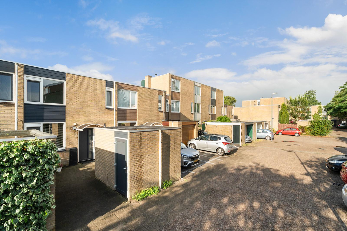 Tussenwoning te koop: Mendelssohnrode 39, Zoetermeer