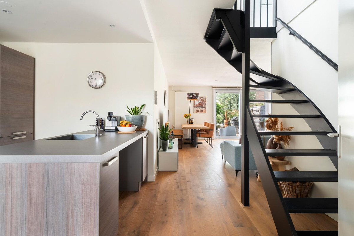 Tussenwoning te koop: Mendelssohnrode 39, Zoetermeer