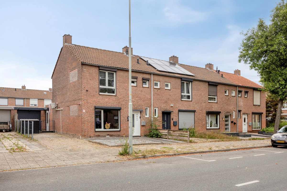 Hoekwoning te koop: Mgr. Hanssenlaan 38, Hoensbroek