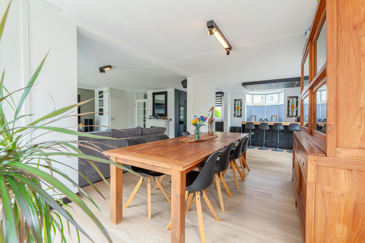 Hoekwoning te koop: Witsandstraat 19, Hellevoetsluis