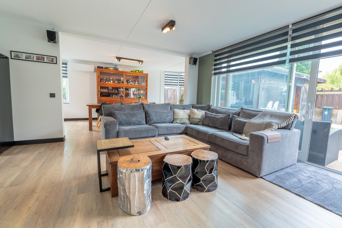 Hoekwoning te koop: Witsandstraat 19, Hellevoetsluis